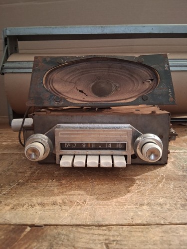 Studebaker car radio and - am,
